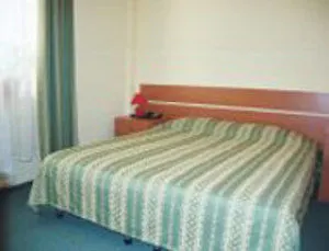 London Hotel 3*