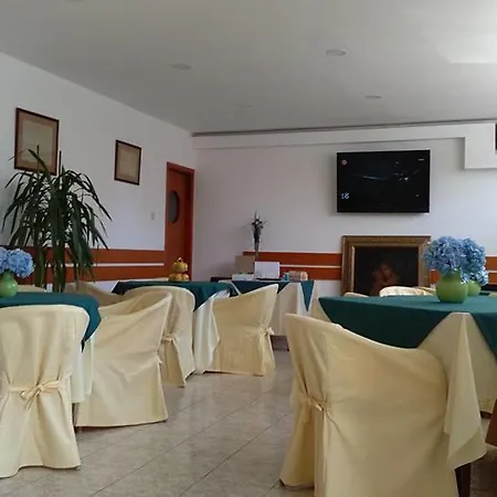 London Hotel