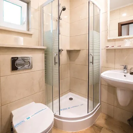 London فندق كونستانتا